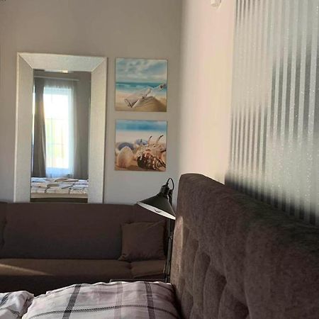 Mediterran Apartman With Pool Шіофок Екстер'єр фото